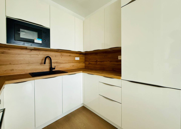 AVENUE | 2i byt s výhľadom na hrad v unikátnom projekte Eurovea Tower