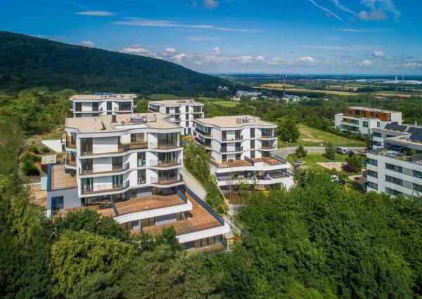 VILLA RUSTICA - TERASY 1*