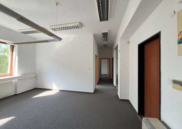 AVENUE | Kancelárske priestory (90m2) na Nivách, Záhradnícka ul. BA II