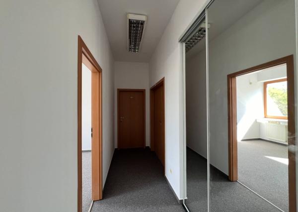 AVENUE | Kancelárske priestory (90m2) na Nivách, Záhradnícka ul. BA II