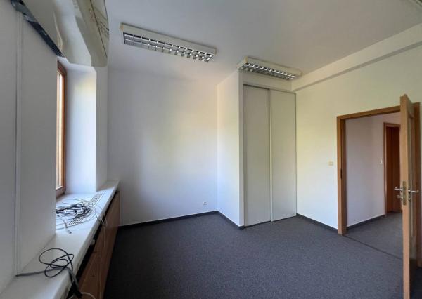 AVENUE | Kancelárske priestory (90m2) na Nivách, Záhradnícka ul. BA II