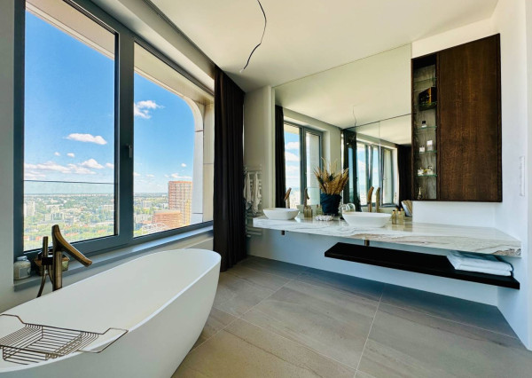 AVENUE I PREDAJ, 4i byt v ikonickom projekte SKY PARK, Staré mesto