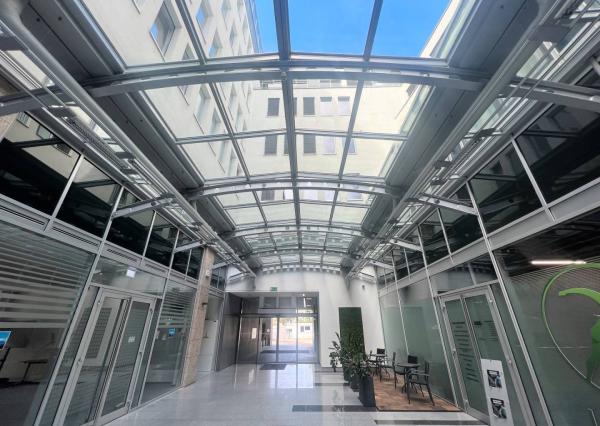 AVENUE | kancelárie  243 m2, garáž, biznis centrum v BA I