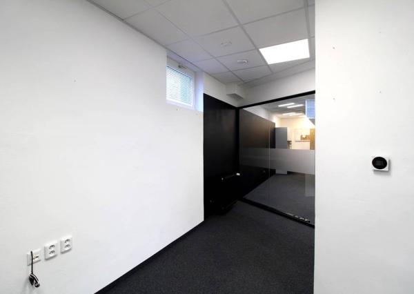 PRENÁJOM -  kompletne zariadené admin. priestory , Ružinov. 