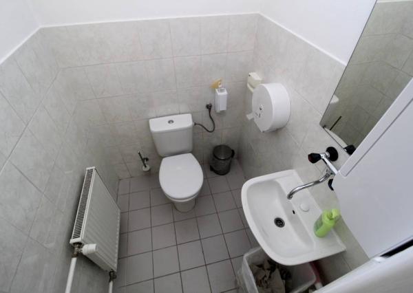 PRENÁJOM -  kompletne zariadené admin. priestory , Ružinov. 