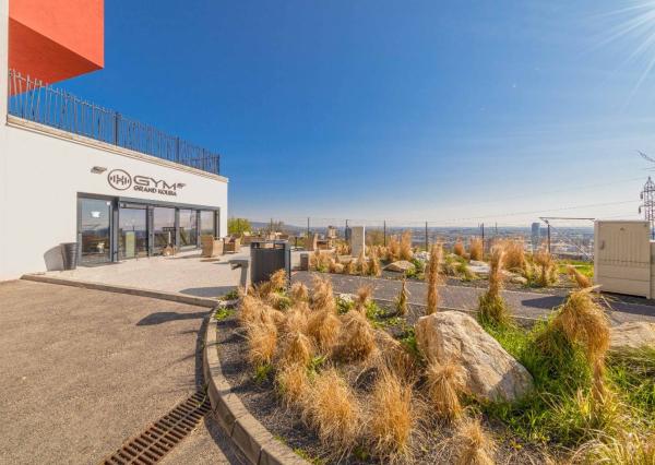 AVENUE I NÁJOM, praktické garážové státie v unikátnej - Grand Koliba