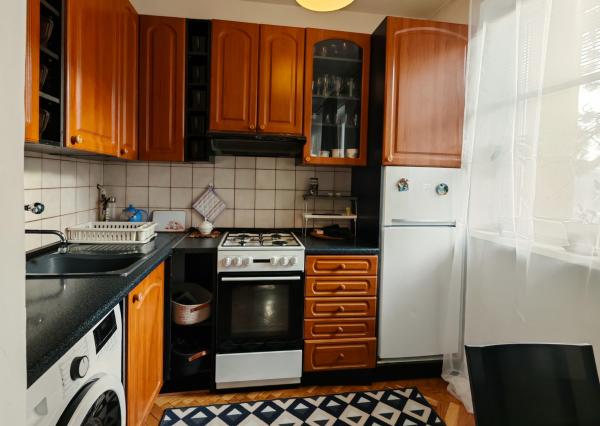 AVENUE I 1i kompletne zariadený byt, loggia, Kramáre, BA III