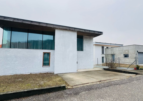 AVENUE | unikátny nízkoenergetický dom, krásne prostredie, 6 km od BA