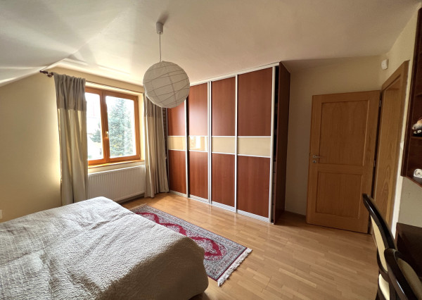 AVENUE RE | 6-izb. dom, veľká záhrada, bazén, 2-garáž, BA IV