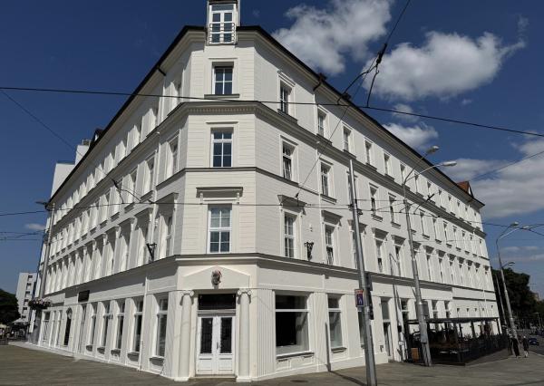 AVENUE RE | 614m2 obchodný priestor, prízemie s výkladmi, Obchodná 2