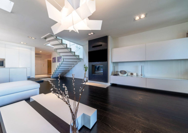 AVENUE | veľkometrážny moderný mezonet v pulzujúcej lokalite, Bazová ulica