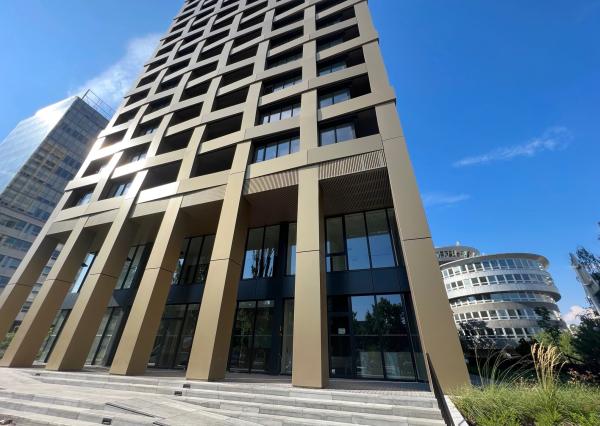 LEXXUS | krásny a veľký 3i byt, štýlová novostavba Discovery Residence