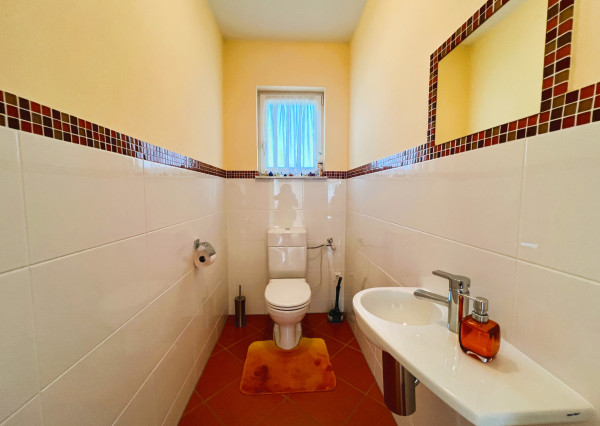 Exkluzívna vila „VILLA TOSCANA“ s bazénom, wellness, vínnou pivnicou a domácim kinom