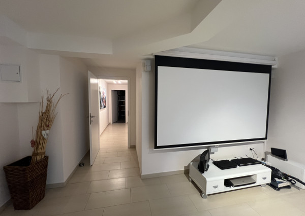 Exkluzívna vila „VILLA TOSCANA“ s bazénom, wellness, vínnou pivnicou a domácim kinom