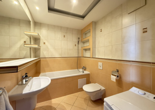 AVENUE | priestranný 2i byt s balkónom a unikátnym výhľadom na jazero Kuchajda či na mesto.