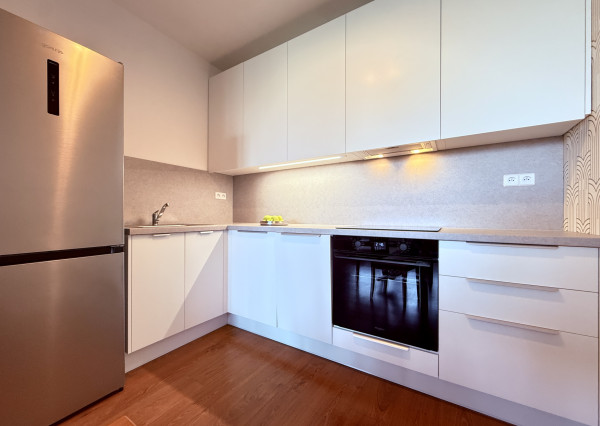 AVENUE | priestranný 2i byt s balkónom a unikátnym výhľadom na jazero Kuchajda či na mesto.