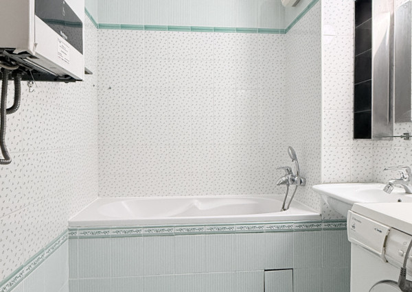 Predaj veľkometrážneho 3 izbového bytu s garážou, ul.Podunajská, BAII