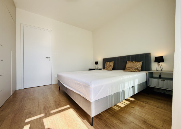 AVENUE | kompletne zariadený moderný, len sporadicky obývaný, 2i byt s veľkou loggiou