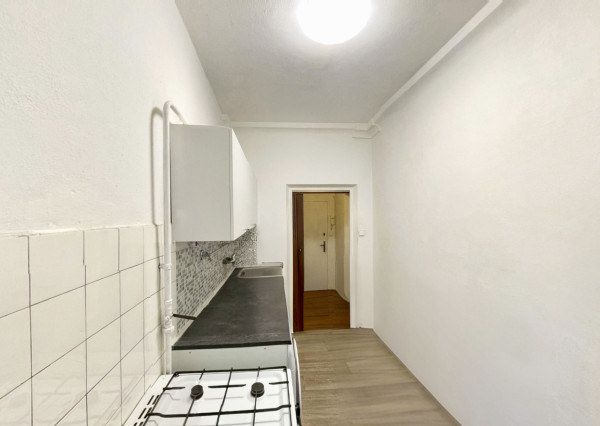 AVENUE | 1,5 izb. byt, 1NP, loggia smerom do parku, Ružinov