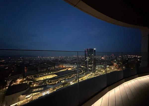 AVENUE I NAJOM, 4i byt v ikonickom projekte SKY PARK, Staré mesto