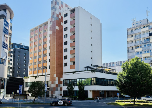 AVENUE I NAJOM, štýlový 1i byt v novostavbe s loggiou v Ružinove, BA