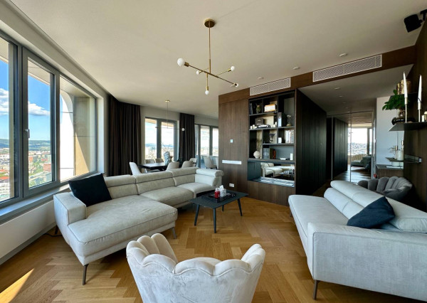 AVENUE I NAJOM, 4i byt v ikonickom projekte SKY PARK, Staré mesto