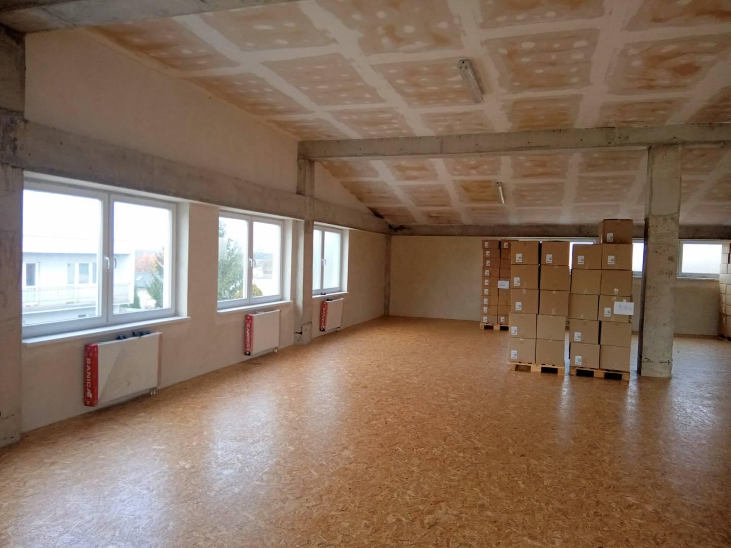 AVENUE | Nebytové priestory po rekonštrukcii v obci Veľké Leváre.