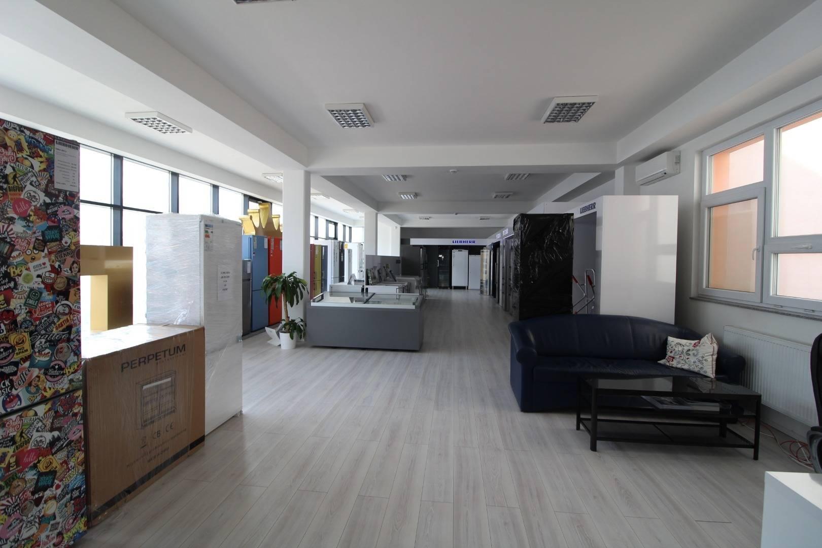 PRENÁJOM - obchodný priestor, open space, v novostavbe, Račianska