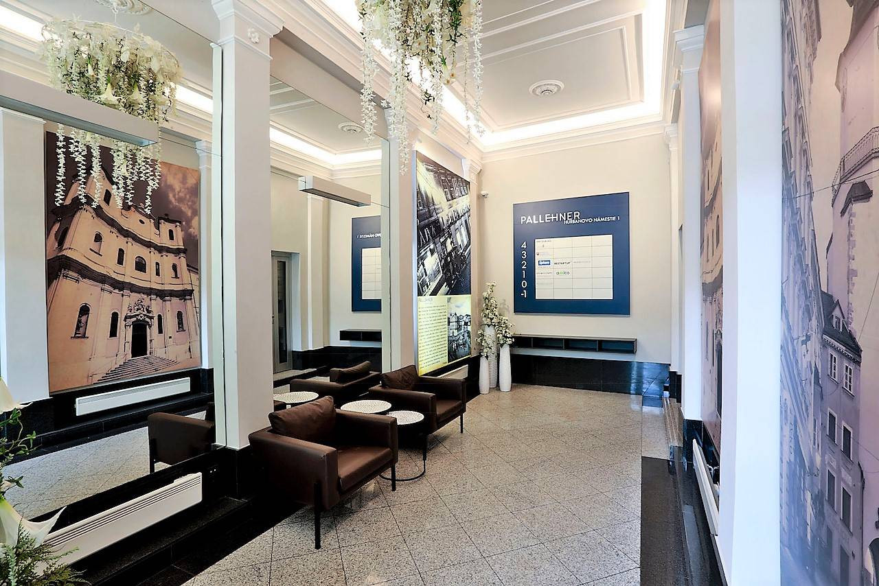 AVENUE I 2 kancelárie, vysoké stropy, krásna budova na námestí, BA I