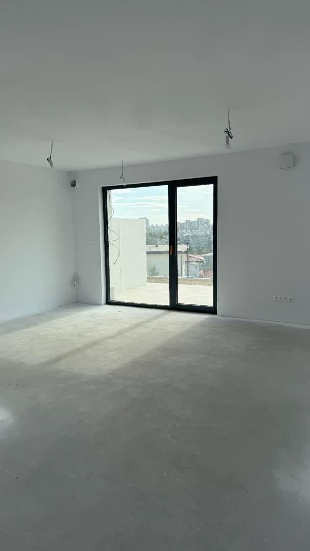 AVENUE | predaj 4 izbový byt s predzahradkou, Stare Grunty, Bratislava