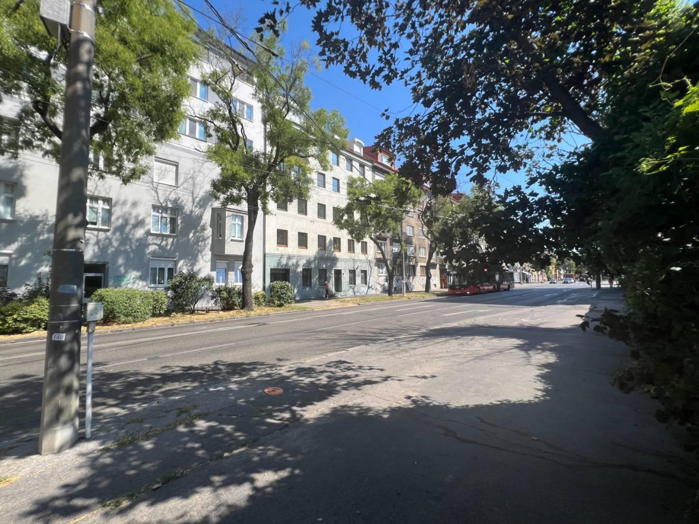 AVENUE | Kancelárske priestory (90m2) na Nivách, Záhradnícka ul. BA II