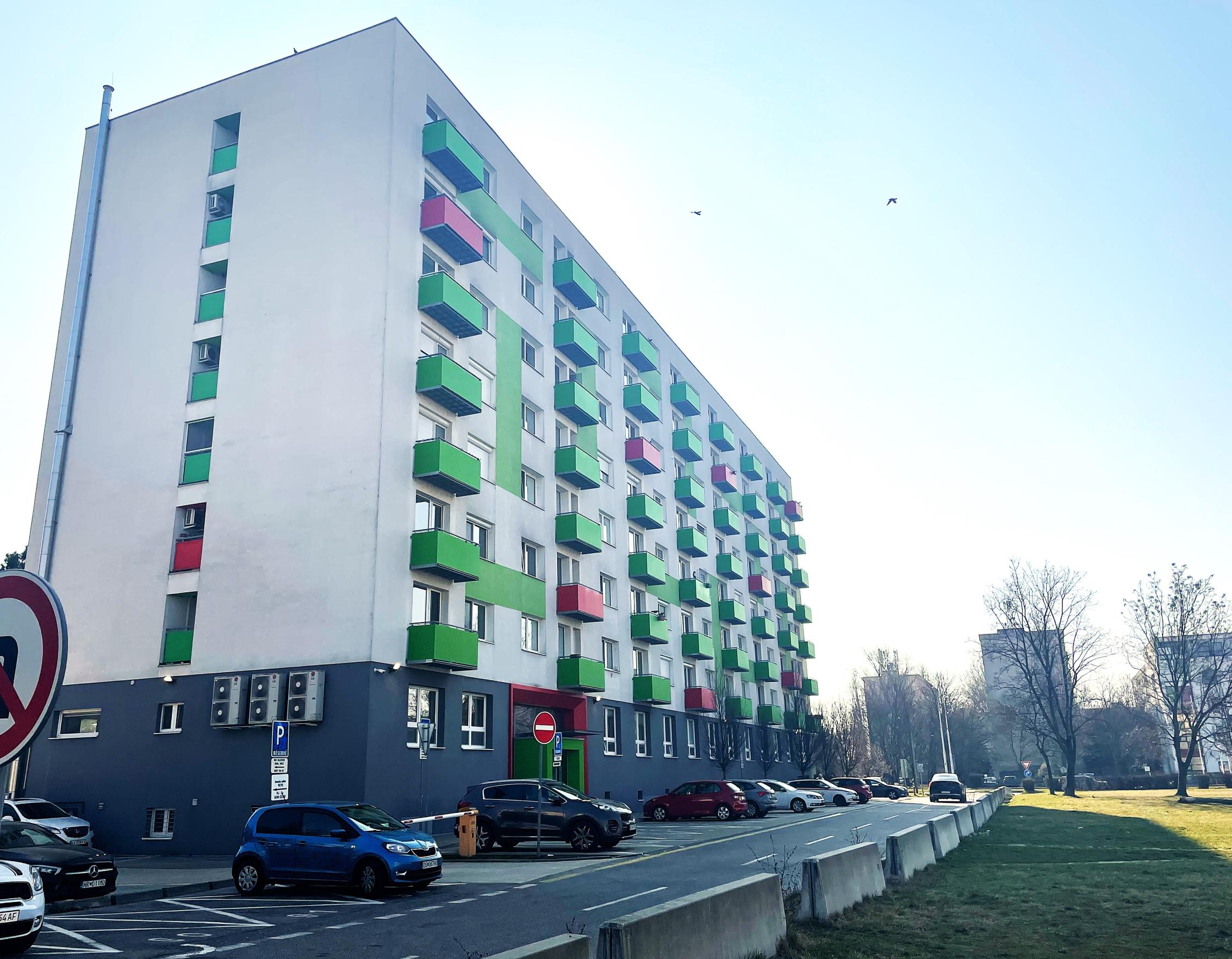 AVENUE I nebytový priestor nachádzajúci sa v bytovom dome, Ružinov