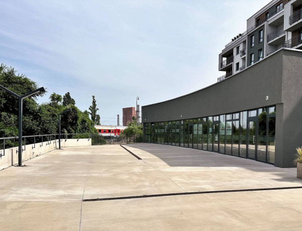 AVENUE | obchodný priestor v novostavbe, Nové Mesto.