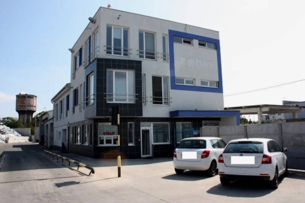 PREDAJ - výrobno-skladový areál s administrat. budovou, Senec.