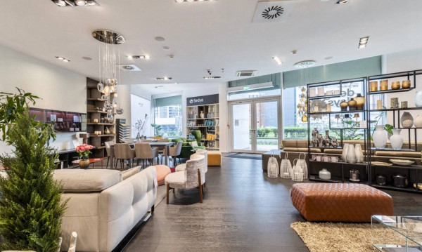 AVENUE | kvalitne vybavený obchodný priestor 275 m2, Landererova, BA I