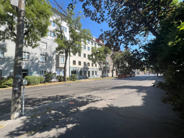 AVENUE | Kancelárske priestory (90m2) na Nivách, Záhradnícka ul. BA II