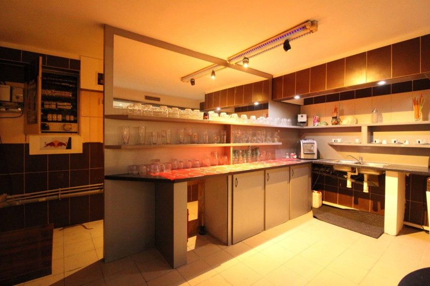 AVENUE I nebytový priestor v suteréne domu, Hálkova, BA III