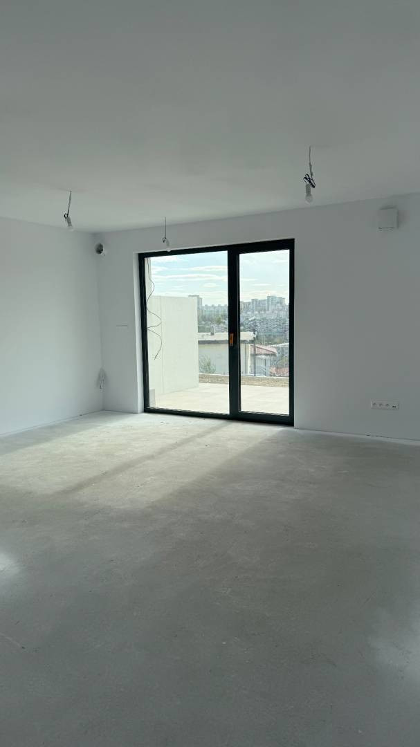 AVENUE | predaj 4 izbový byt s predzahradkou, Stare Grunty, Bratislava