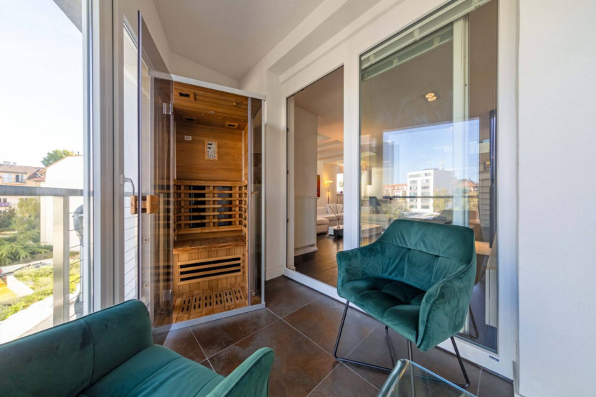 AVENUE | veľkometrážny moderný mezonet v pulzujúcej lokalite, Bazová ulica